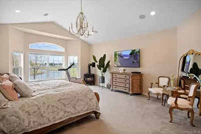 77 Hamlet Drive, Mount Sinai, NY 11766 - Photo 28