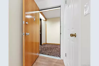 508 Central Park Avenue #5402, Scarsdale, NY 10583 - Photo 6