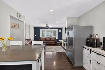 49 Maple Drive, Deer Park, NY 11729 - Photo 8