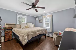 49 Maple Dr, Deer Park, NY 11729 - Photo 12