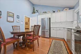 2037 Stratford Dr, Westbury, NY 11590 - Photo 14