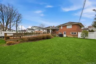 2037 Stratford Dr, Westbury, NY 11590 - Photo 40