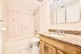 155 Golf Ln, Medford, NY 11763 - Photo 14