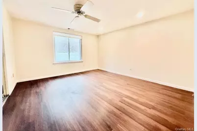 155 Golf Lane, Medford, NY 11763 - Photo 6