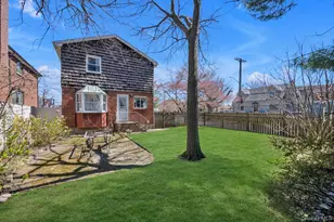148-17 3rd Ave, Whitestone, NY 11357 - Photo 20