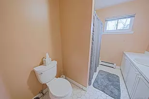 427 Bicycle Path, Port Jefferson, NY 11776 - Photo 32