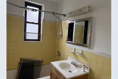 141-05 Northern Boulevard #7A, Flushing, NY 11354 - Photo 12