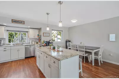 14 Burlington Avenue, Deer Park, NY 11729 - Photo 4