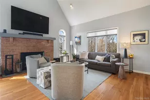 230 Ridgecrest Rd, Briarcliff Manor, NY 10510 - Photo 16