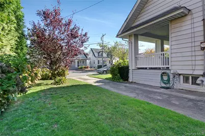 329 Beach 146th Street, Rockaway Park, NY 11694 - Photo 26