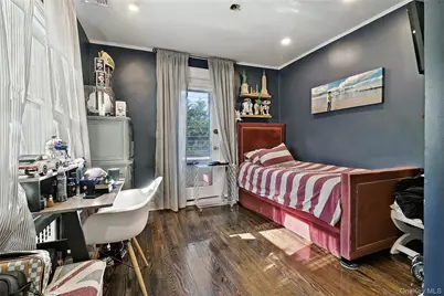 329 Beach 146th Street, Rockaway Park, NY 11694 - Photo 18