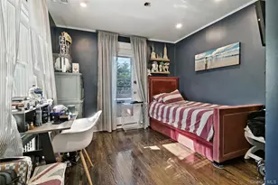 329 Beach 146th St, Rockaway Park, NY 11694 - Photo 18