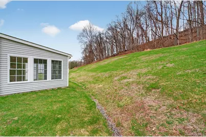 27 Tall Tree Lane, Poughkeepsie, NY 12601 - Photo 24