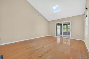 27 Tall Tree Ln, Poughkeepsie, NY 12601 - Photo 12