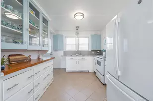 1400 Peconic Bay Blvd, Jamesport, NY 11947 - Photo 20