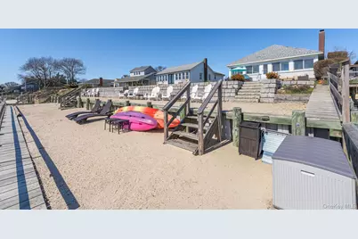 1400 Peconic Bay Boulevard, Jamesport, NY 11947 - Photo 30