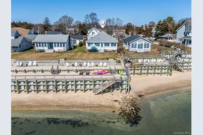 1400 Peconic Bay Boulevard, Jamesport, NY 11947 - Photo 4