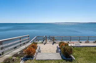 1400 Peconic Bay Blvd, Jamesport, NY 11947 - Photo 28