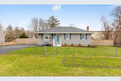 425 Macdonald Avenue, Bellport, NY 11713 - Photo 1