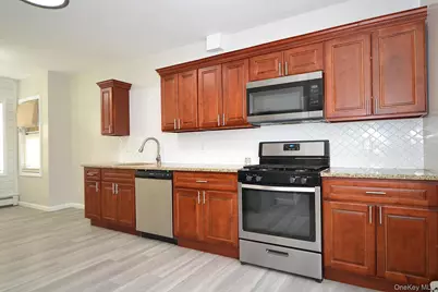 25 Hazel Street, Central Islip, NY 11722 - Photo 8