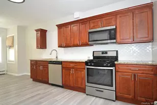 25 Hazel St, Central Islip, NY 11722 - Photo 8