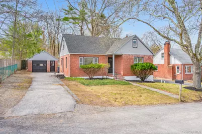 12 Mohonk Avenue, New Paltz, NY 12561 - Photo 1