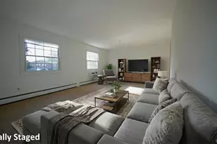 460 Old Town Rd, Port Jefferson Station, NY 11776 - Photo 4