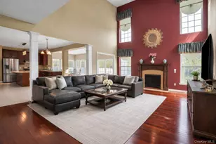 8 Avolet Ct, Mount Sinai, NY 11766 - Photo 6