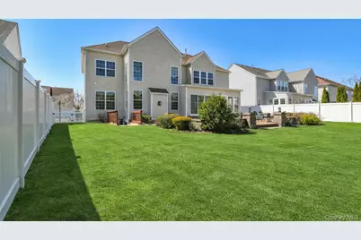 8 Avolet Court, Mount Sinai, NY 11766 - Photo 26