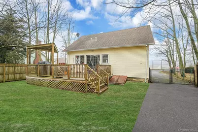 14 Tuttle Avenue, Eastport, NY 11941 - Photo 26