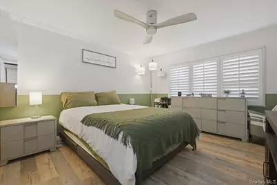 1085 Sipp Avenue, Medford, NY 11763 - Photo 16