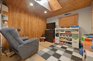 1085 Sipp Ave, Medford, NY 11763 - Photo 20