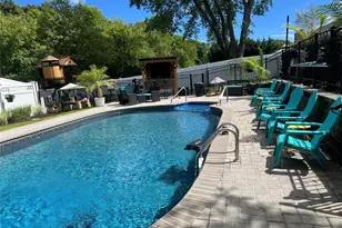 1085 Sipp Ave, Medford, NY 11763 - Photo 34