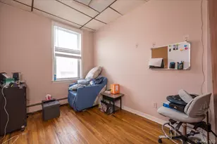 2882 Miles Ave, Bronx, NY 10465 - Photo 12