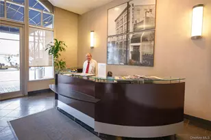 25 Leroy Pl, New Rochelle, NY 10801 - Photo 2