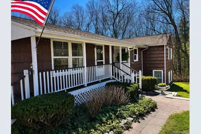 34 Glen Drive, South Salem, NY 10590 - Photo 2