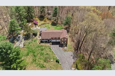 34 Glen Drive, South Salem, NY 10590 - Photo 2