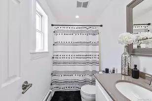 10 Tall Oaks Ct, Manorville, NY 11949 - Photo 14