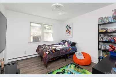 10 Tall Oaks Court, Manorville, NY 11949 - Photo 12