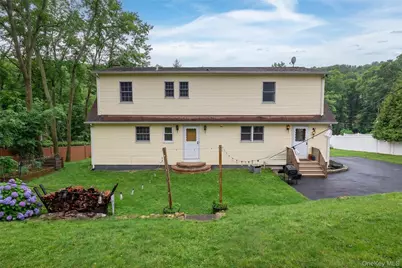 223 Bread and Cheese Hollow Road, Northport, NY 11768 - Photo 28