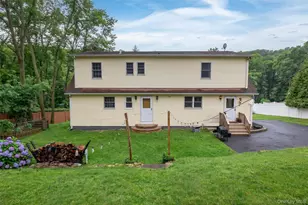 223 Bread and Cheese Hollow Rd, Northport, NY 11768 - Photo 28