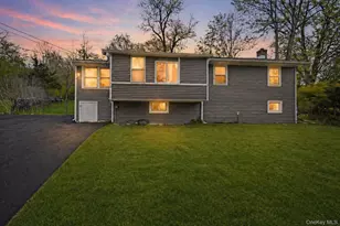19 Beverly Trail, Monroe, NY 10950 - Photo 2