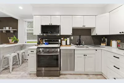 2 Bryant Crescent #1N, White Plains, NY 10605 - Photo 8