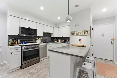 2 Bryant Crescent #1N, White Plains, NY 10605 - Photo 2