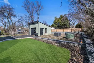 37 Carlton Ave, Port Washington, NY 11050 - Photo 26