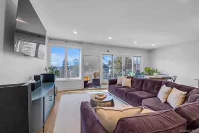 37 Carlton Avenue, Port Washington, NY 11050 - Photo 10