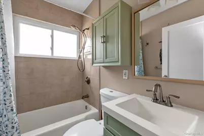 14908 Union Turnpike #19C, Kew Gardens, NY 11367 - Photo 12