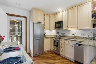 13 Winthrop Rd, Shelter Island Heights, NY 11964 - Photo 14