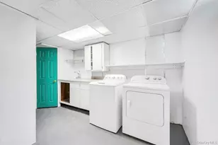 5 Edward Ave, Hicksville, NY 11801 - Photo 16