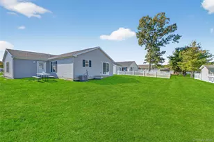 13 Orlando Dr, Poughkeepsie, NY 12603 - Photo 22